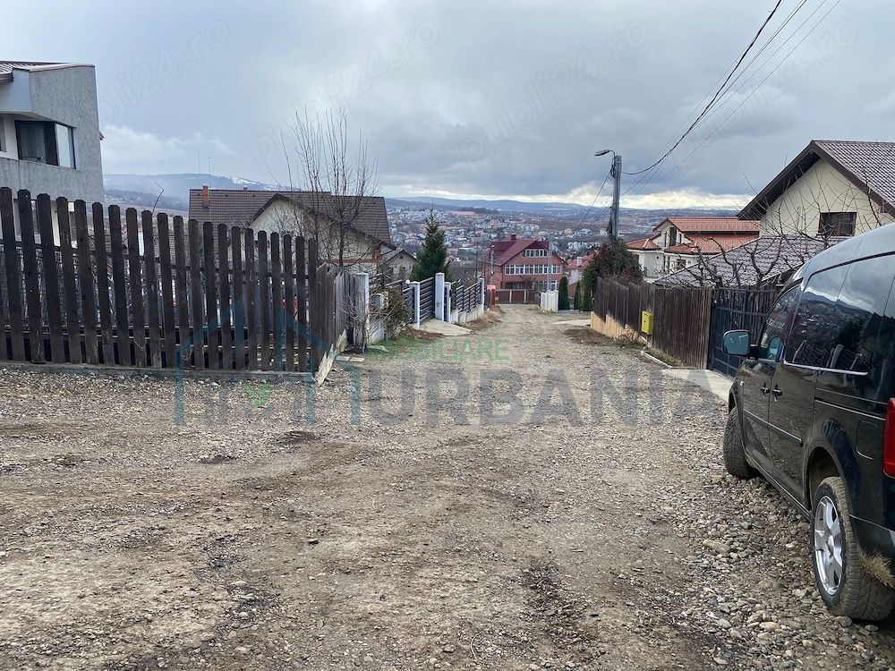 Teren intravilan Bucium (Plopii fara sot) - Poză 2