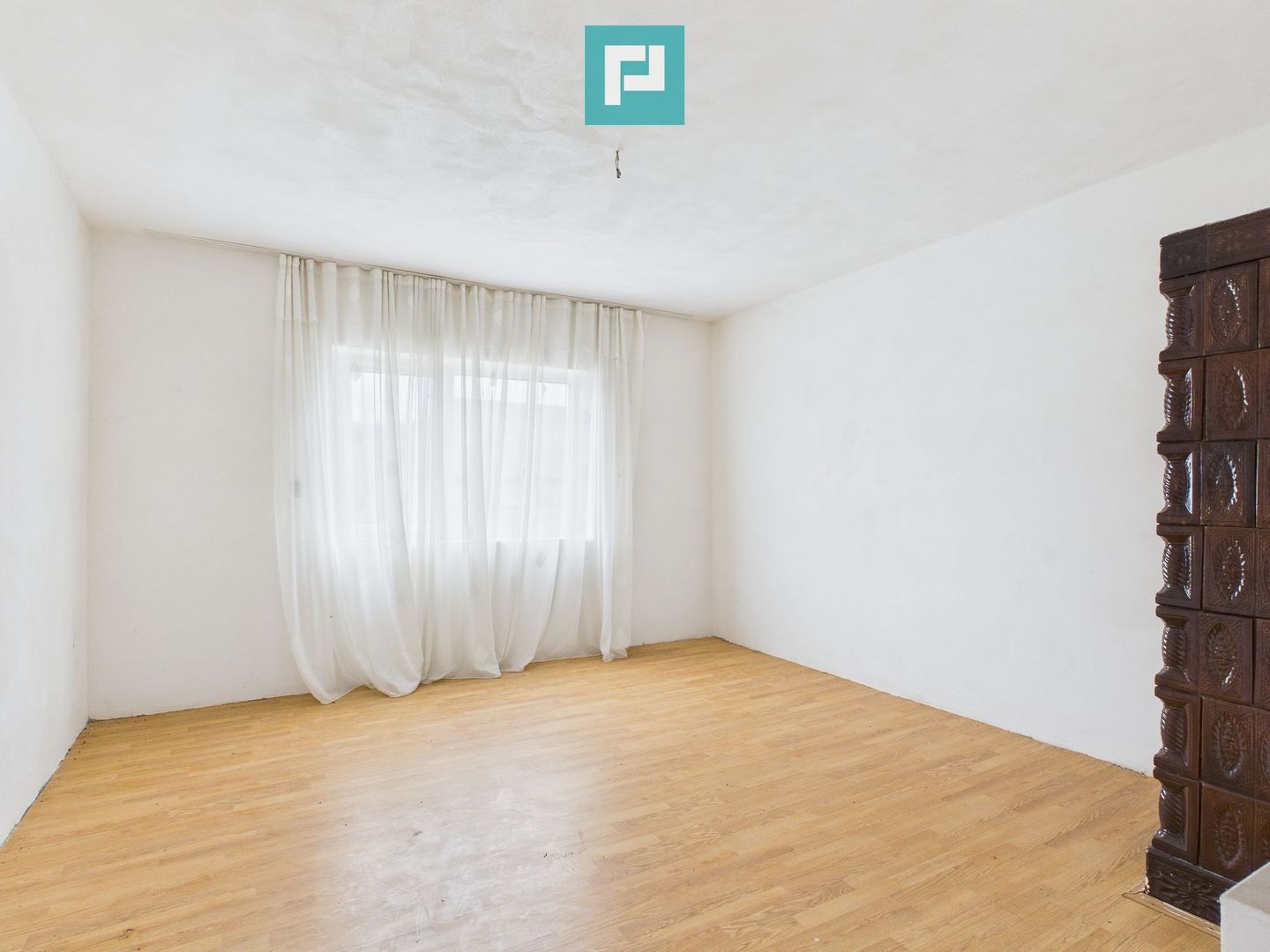 Casă modernă P+1, cu magazin, lângă orașul Sebiș - Poză 20