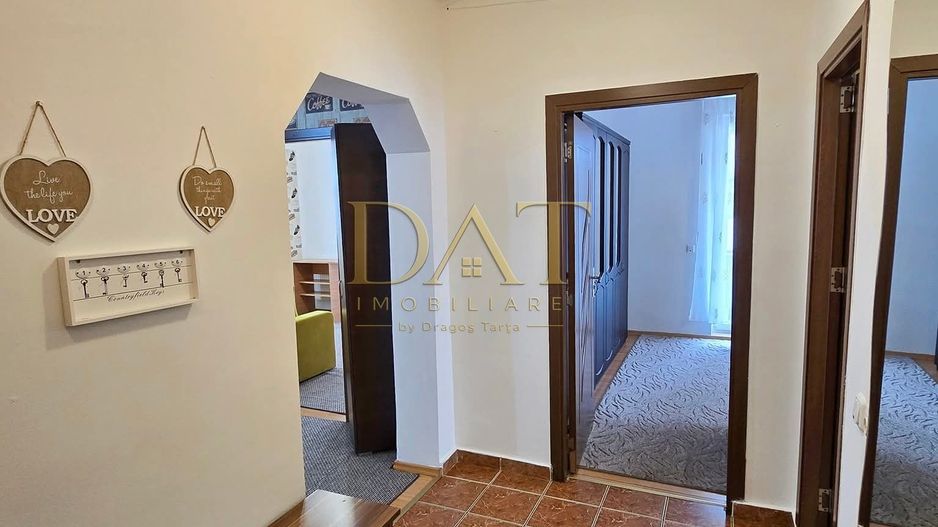 Apartament 2 camere, decomandat, parcare inclusa, zona Eroilor - Poză 3