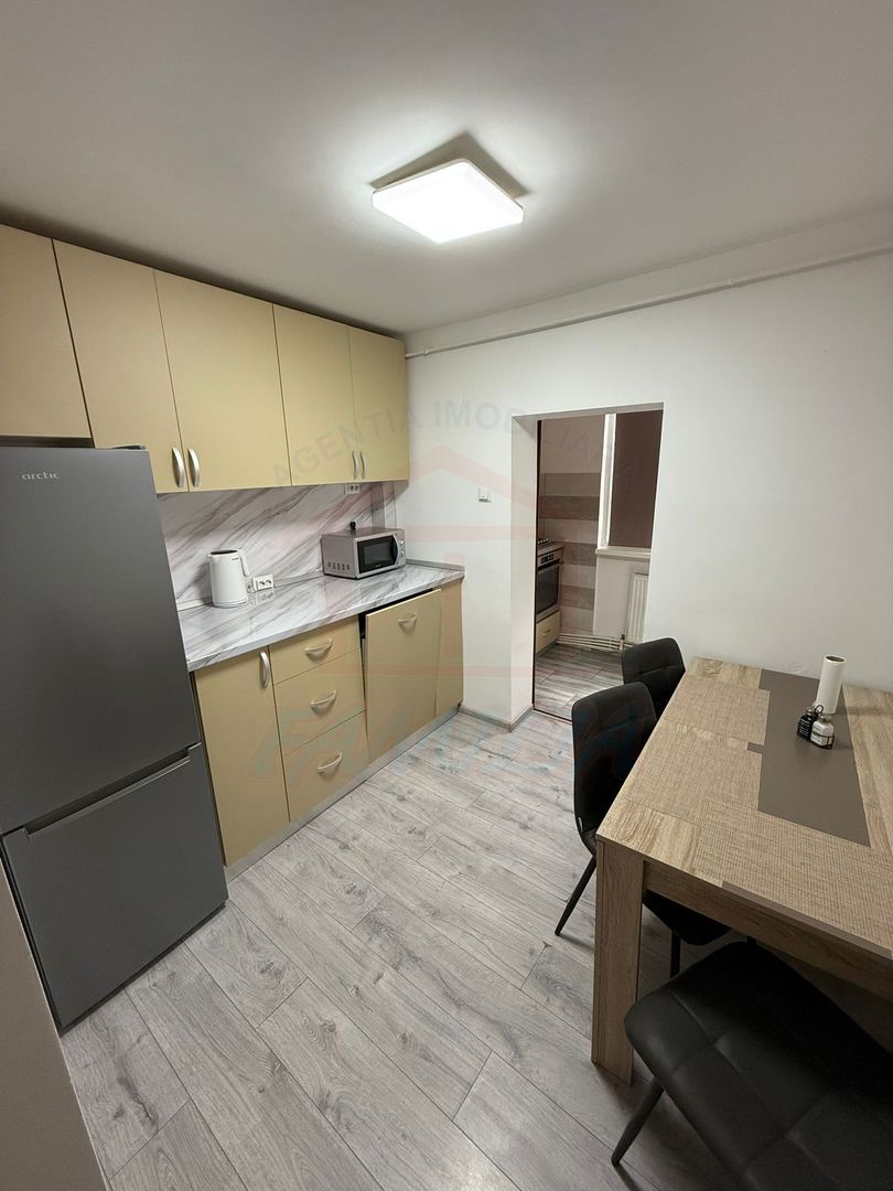 🏠De închiriat apartament 2 camere decomandat | Micro 16 | Etaj 2 - Poză 3