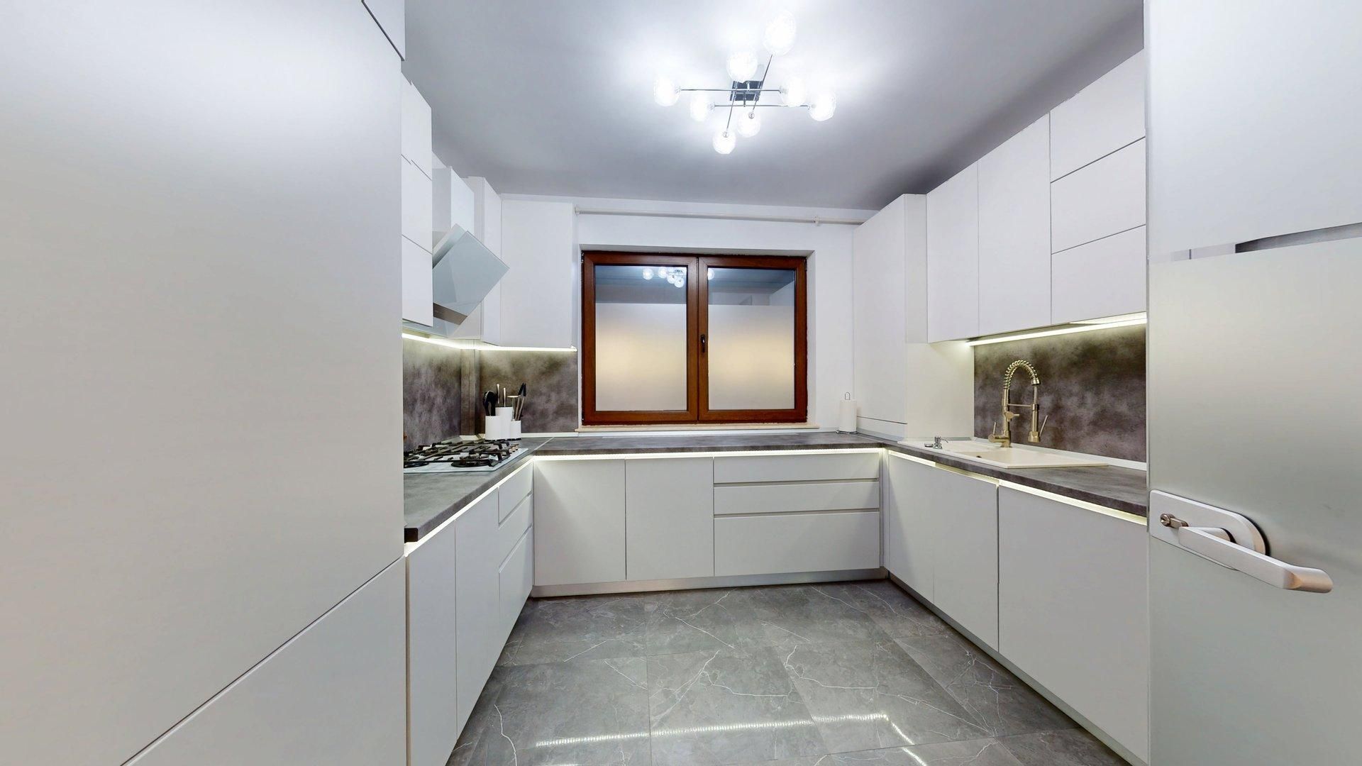 Apartament 3 camere, 77 mp + curte 32 mp, parter – Otopeni - Poză 9