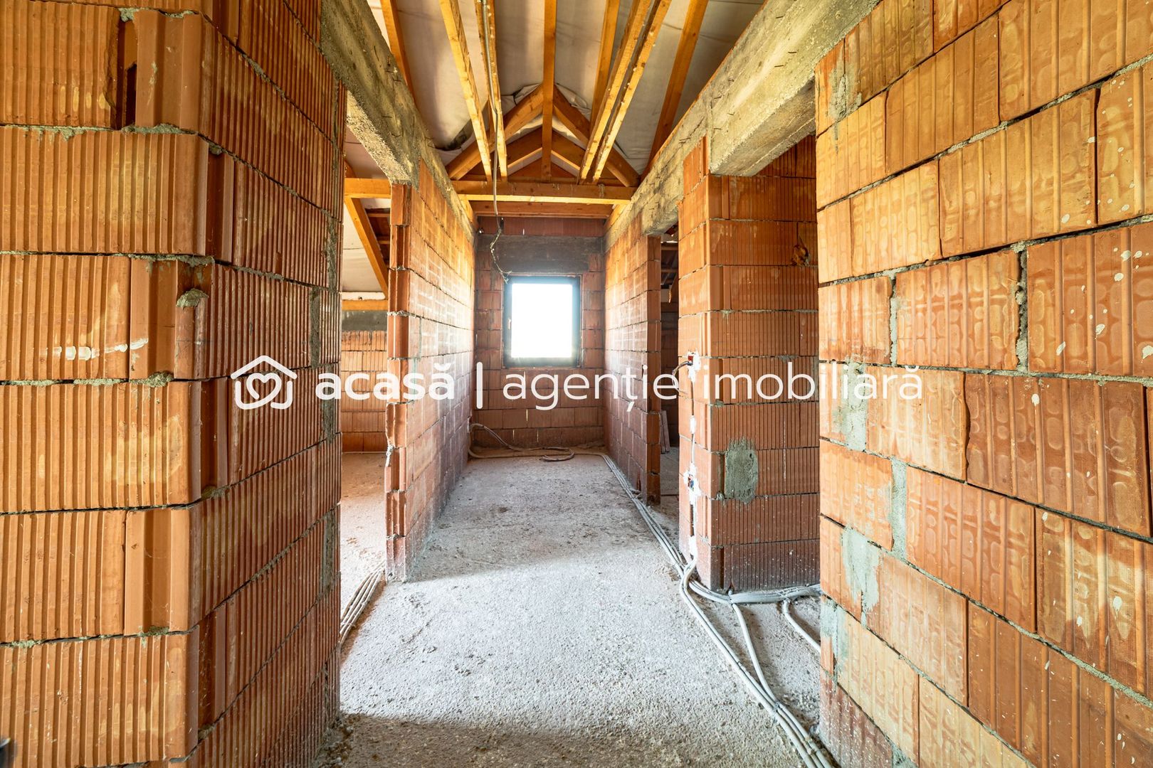 Vandut Vilă la cost de construcție în Fântânele - Poză 8