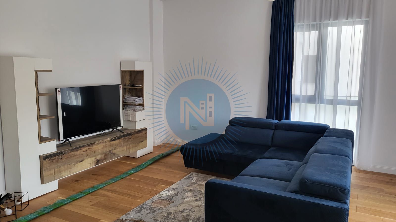 Apartament cu 2 camere cu vedere la lac - Poză 1