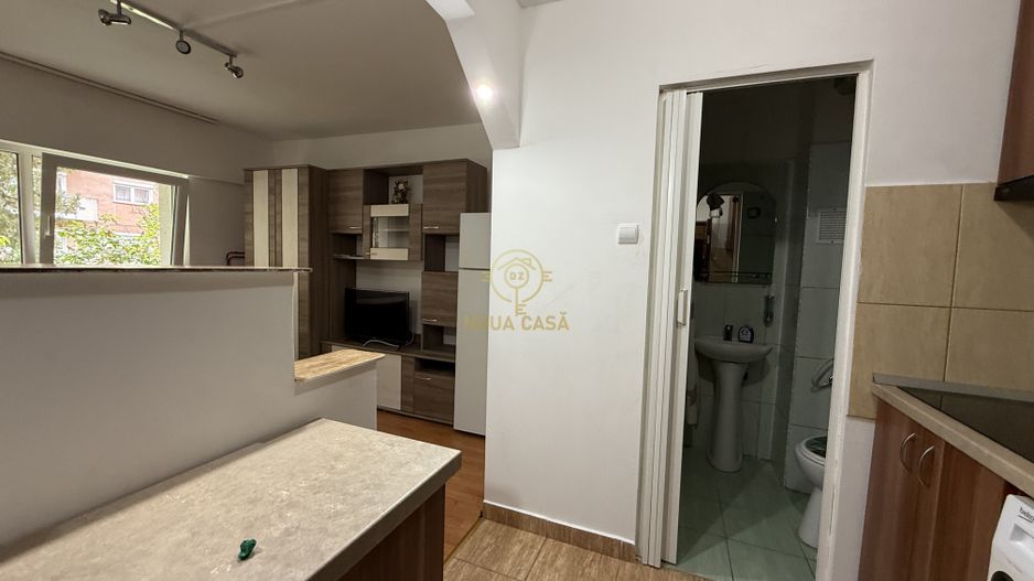 Garsoniera cocheta  de inchiriat Carpatii II-Parter - Poză 3