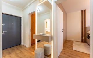 Apartament ultrafinisat / etaj intermediar / Zona Terra - Poză 21