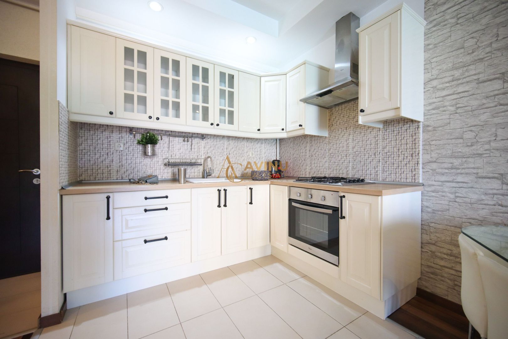 Apartament 2cam | 56mp | vedere la piscină în Cosmopolis | Comision 0% - Poză 3