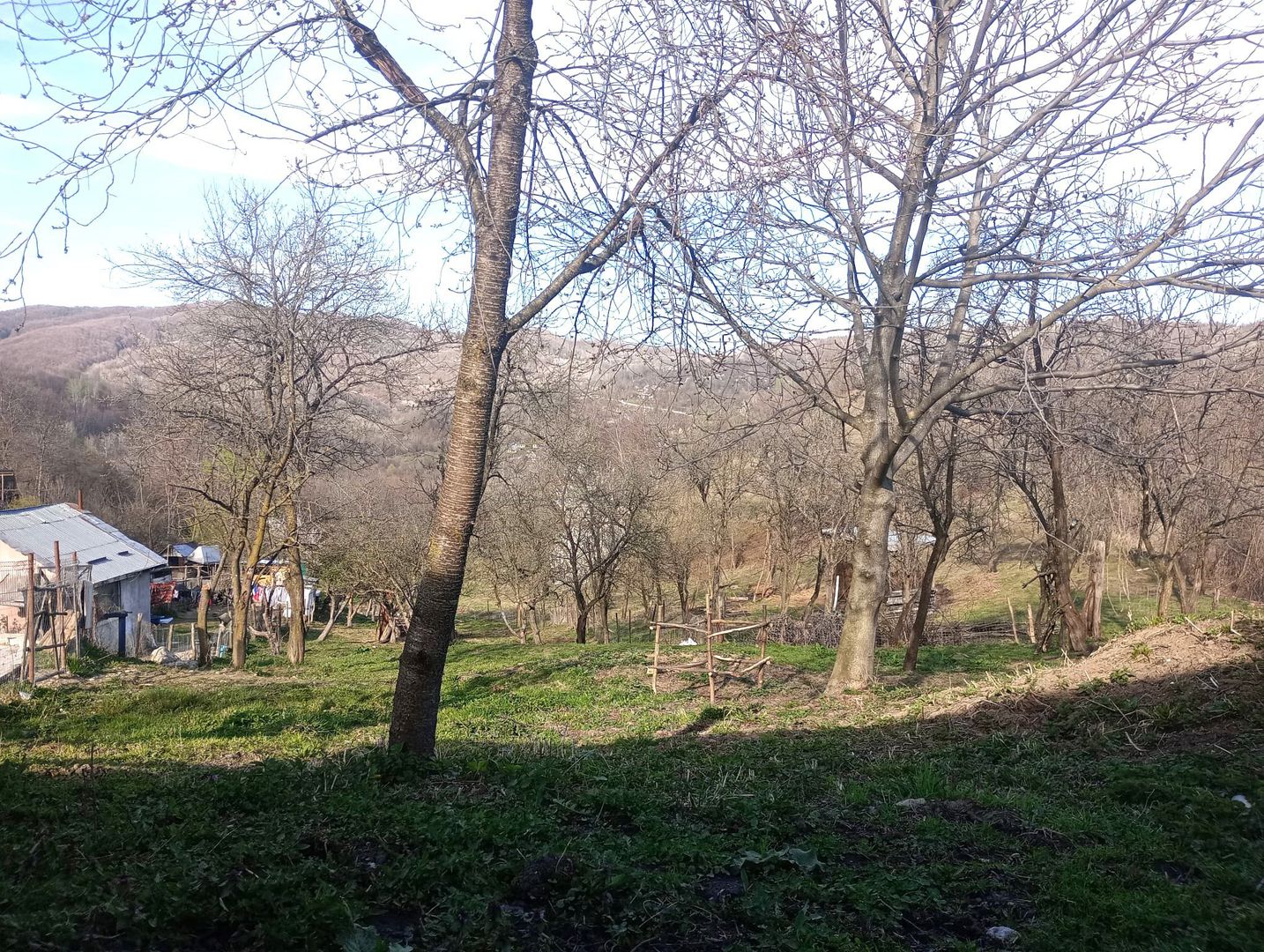 Zone de deal! Vanzare casa in Vulcana de Sus! - Poză 2