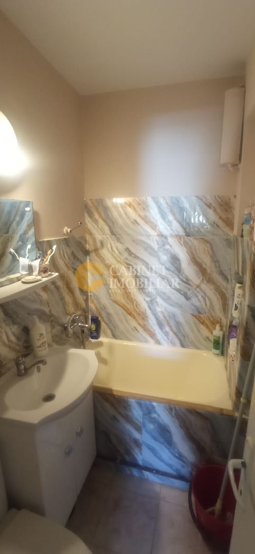 Apartament 2 camere decomandat - zona Alexandru cel Bun - Poză 4
