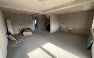 Duplex 5 camere despartit prin garaj | Giroc - Poză 5