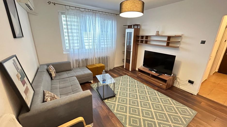 APARTAMENT 3 CAMERE 1 MAI | METROU - Poză 1
