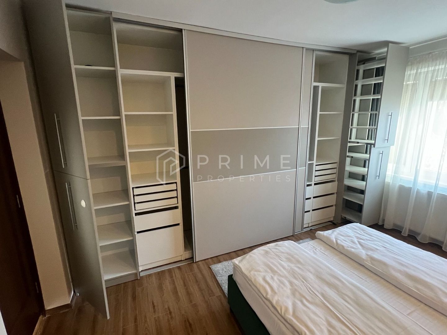 Apartament modern cu 2 camere de închiriat – Zona Cornisa, Târgu Mureș - Poză 5
