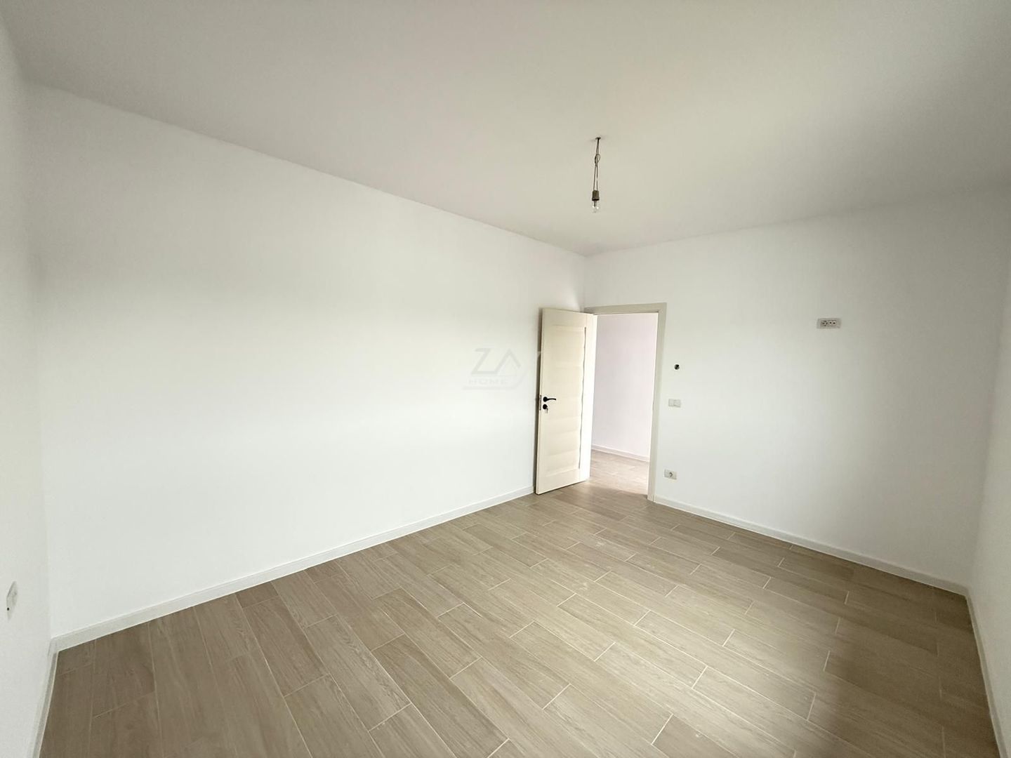 Comision 0. Duplex FINALIZAT 82 mp. Teren generos. - Poză 10