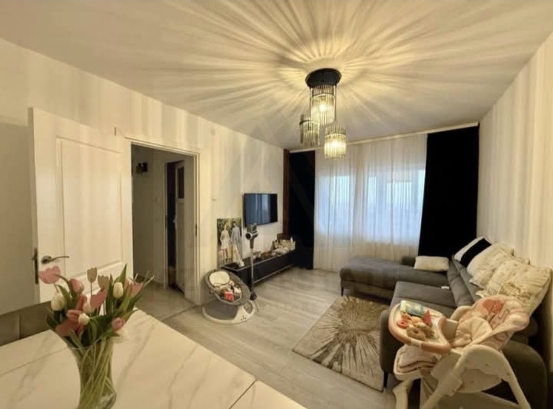 Apartament modern 2 camere 50 mp utili mobilat zona Vasile Aaron - Poză 2