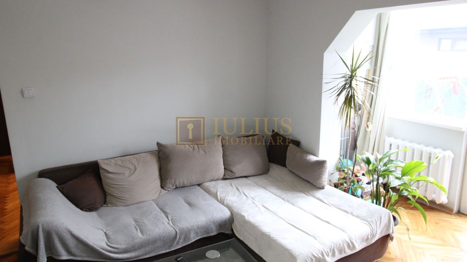 3 camere decomandat terasa generoasa cu vedere spre curte , locatie linistita - Poză 4