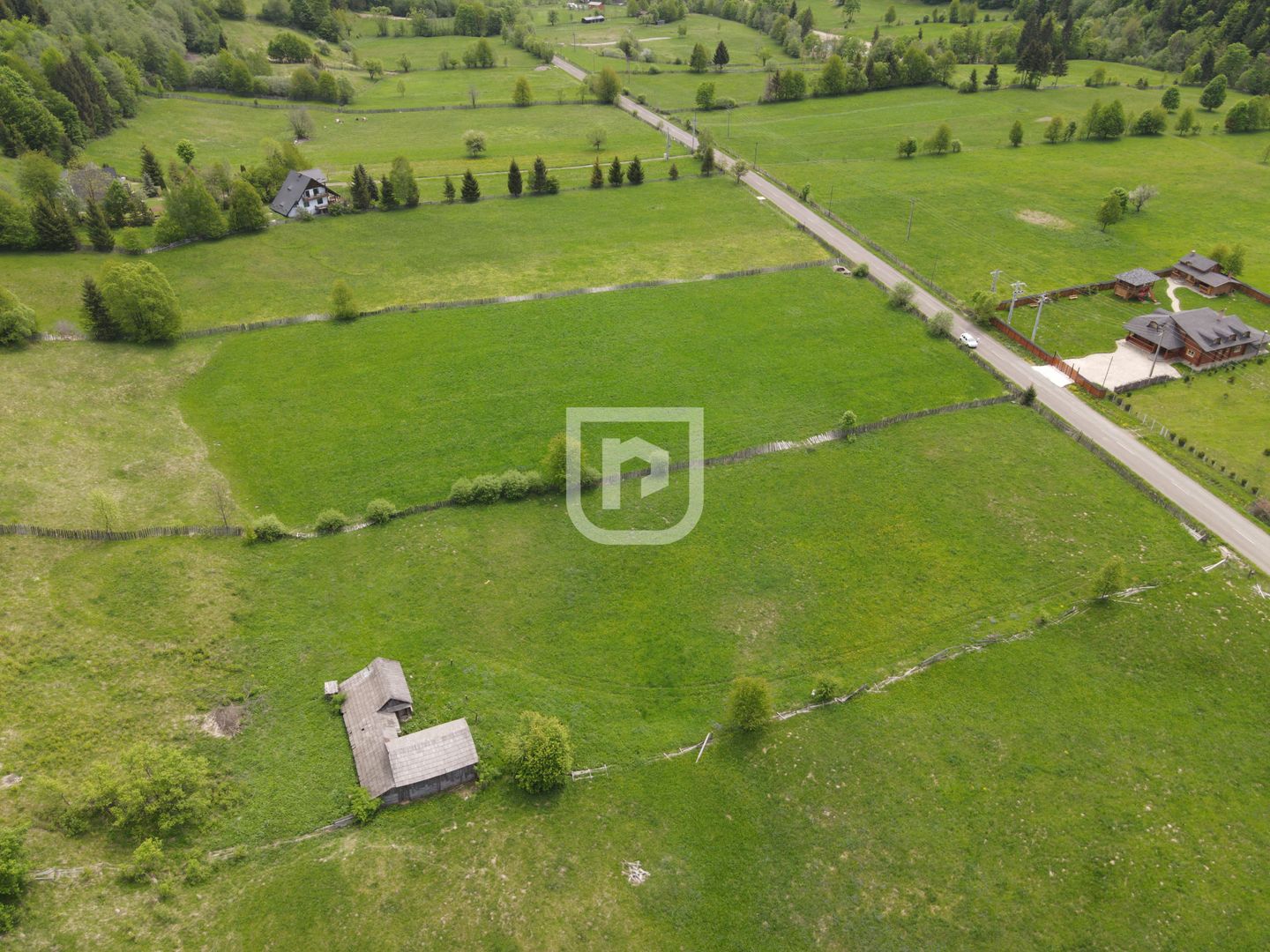 Ultimele 4 terenuri de vanzare Manastirea Humorului 1000mp - Poză 2