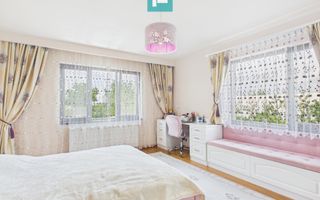 Vilă cu 7 camere de vânzare în zona Central - Poză 58