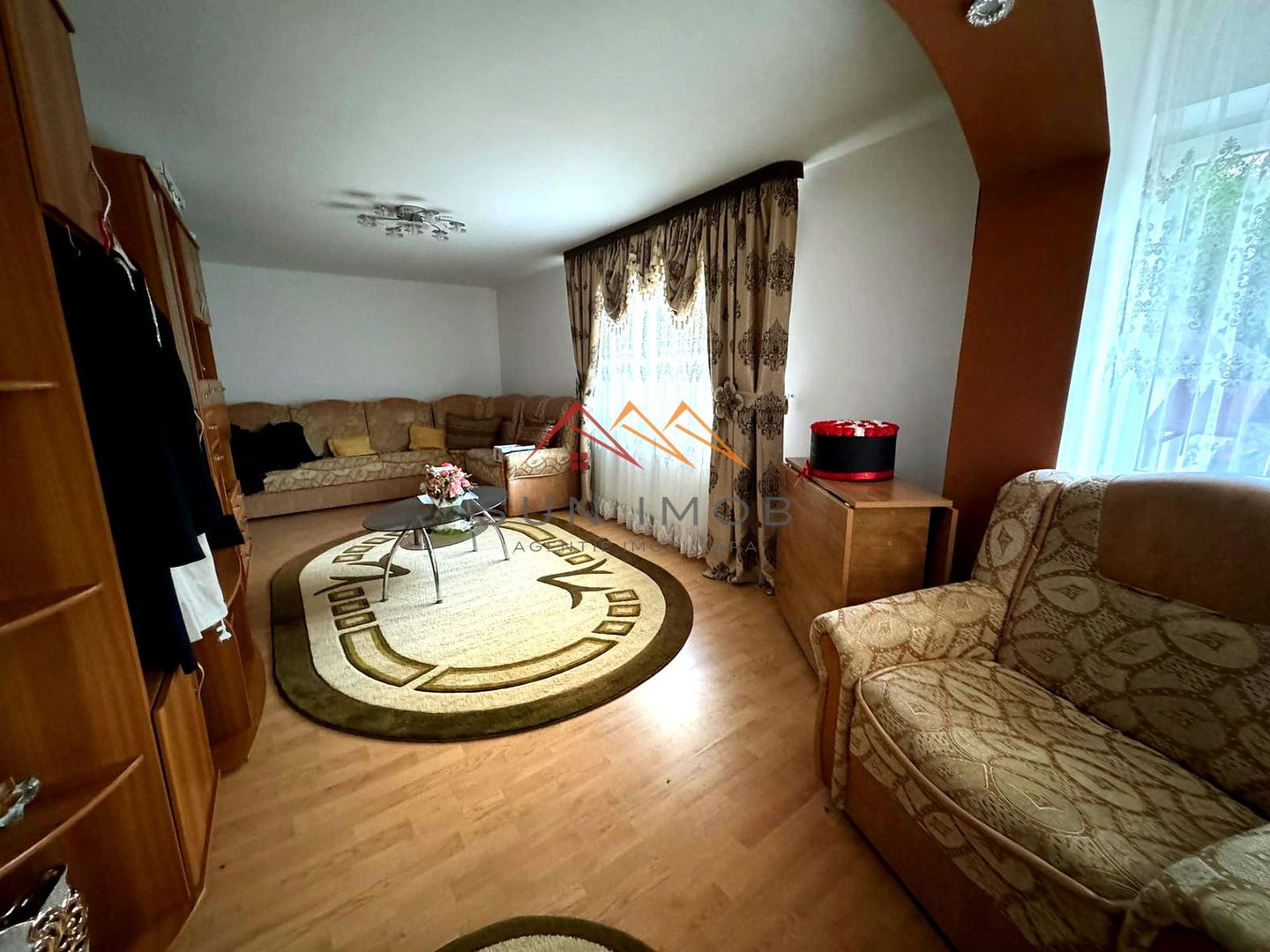 Casa 4 camere, anexe, recent renovata, foisor, teren 781mp, Izvoru, DB - Poză 7