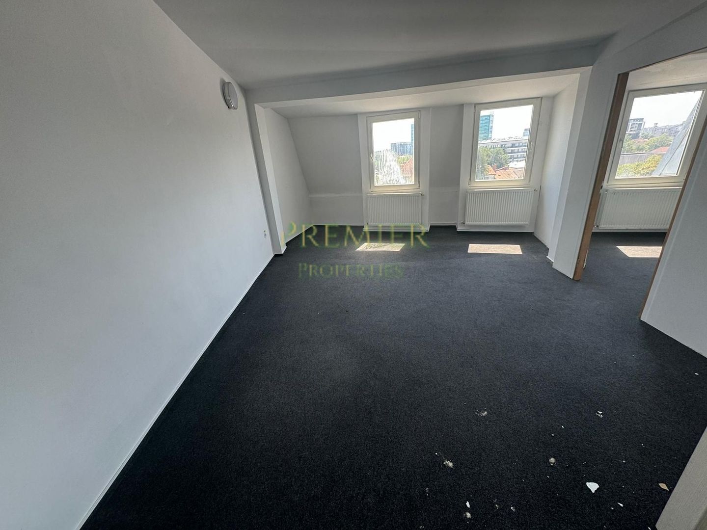 Oportunitate investitie cladire birouri proprie centrala pe fiecare etaj - Poză 29