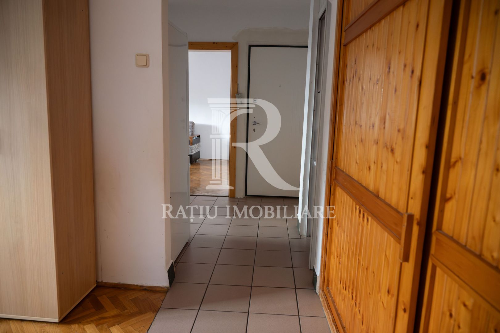 Apartament cu 3 camere | Rogerius | Oradea - Poză 11