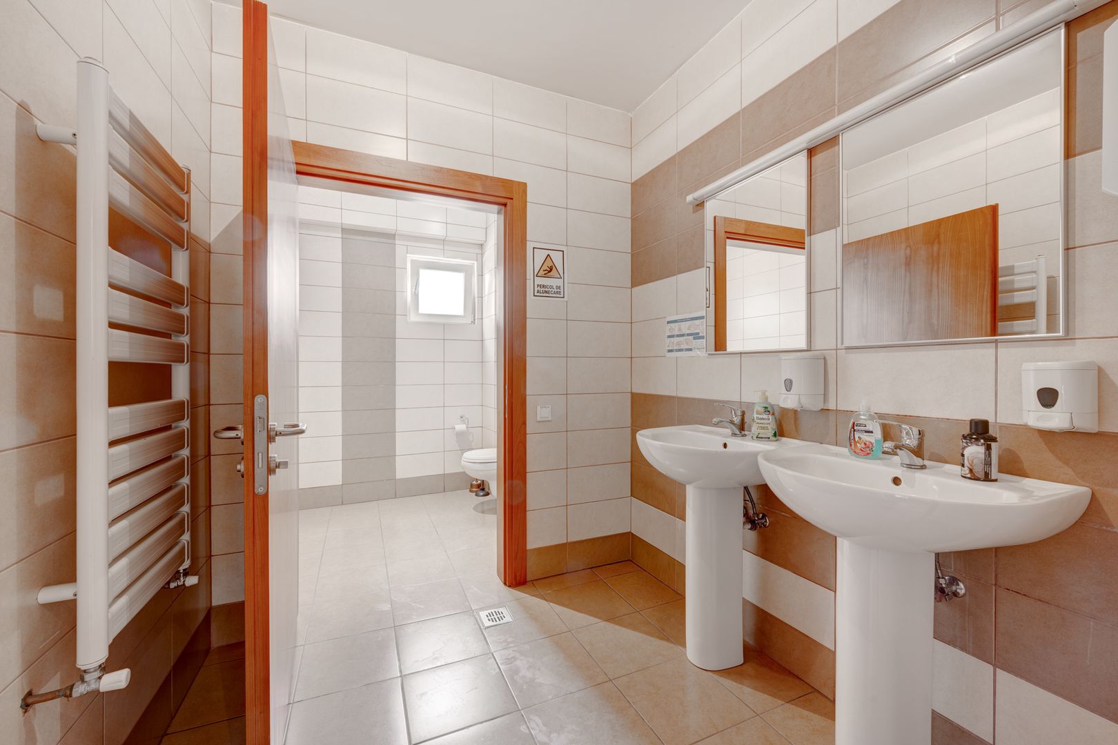 APARTAMENT CU UTILIZARE MEDICALA | OFFICE | REZIDENTIAL | DOROBANTI - Poză 3