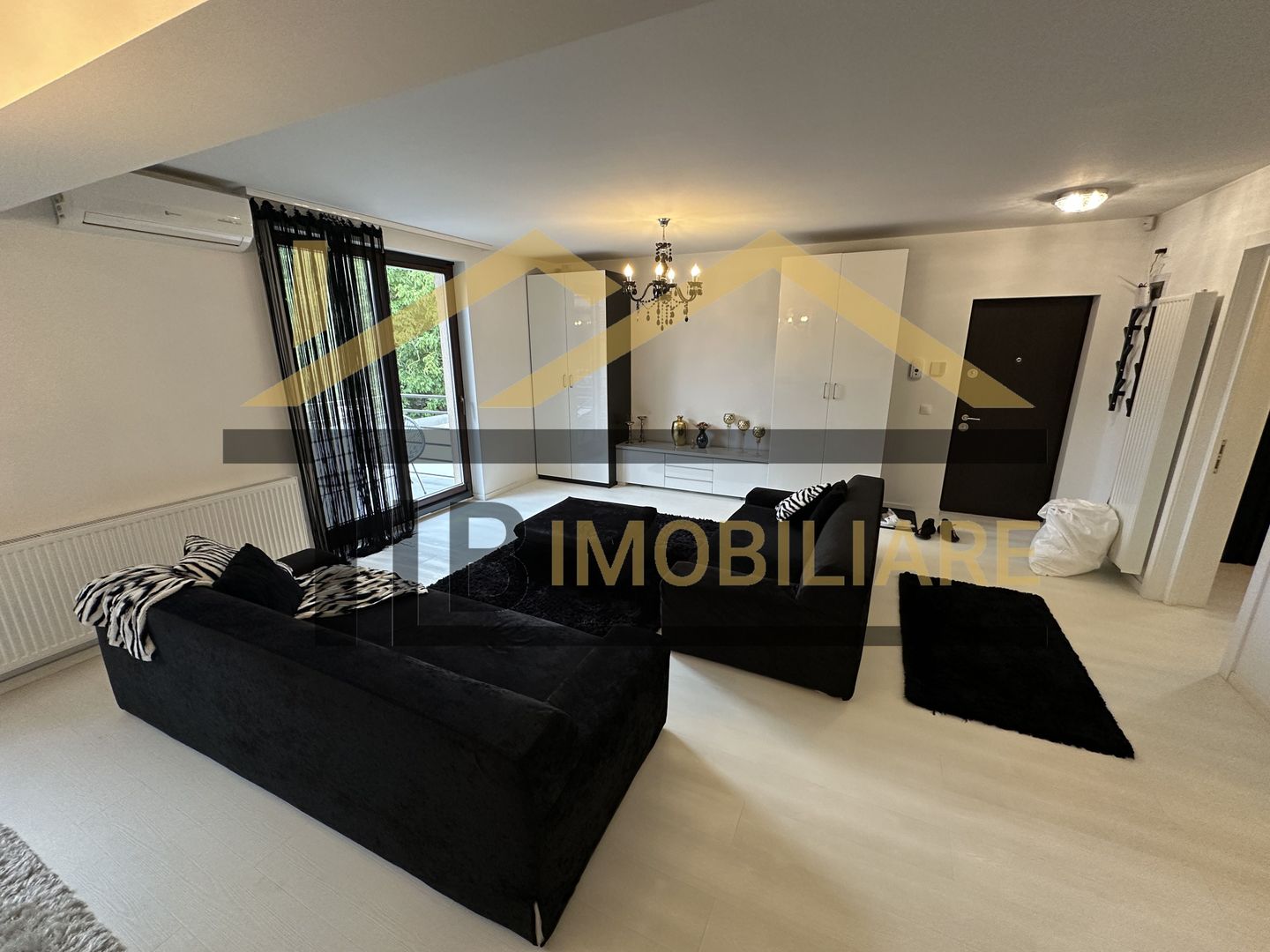 Apartament de 2 camere, 78mp, decomandat, parcare, Zona UltraCentral - Poză 2