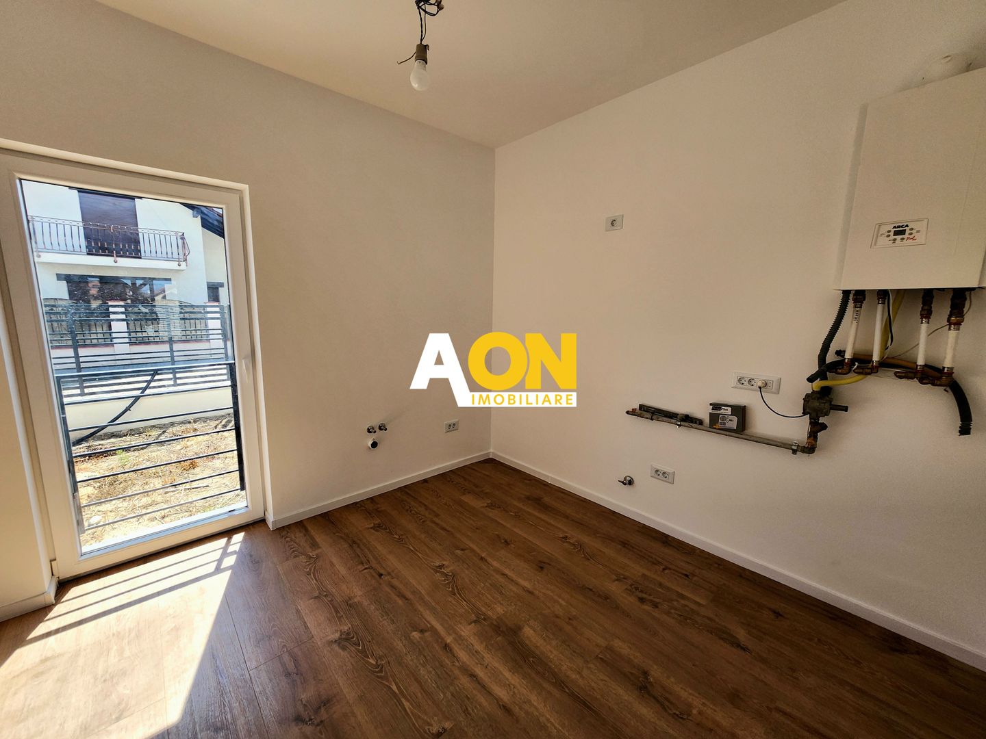 Casa Individuala cu 4 camere, 3 bai, terasa, 370mp teren, Oarda de Jos - Poză 11