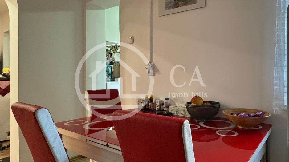 Apartament de vânzare cu 4 camere în zona Rogerius, Oradea - Poză 5