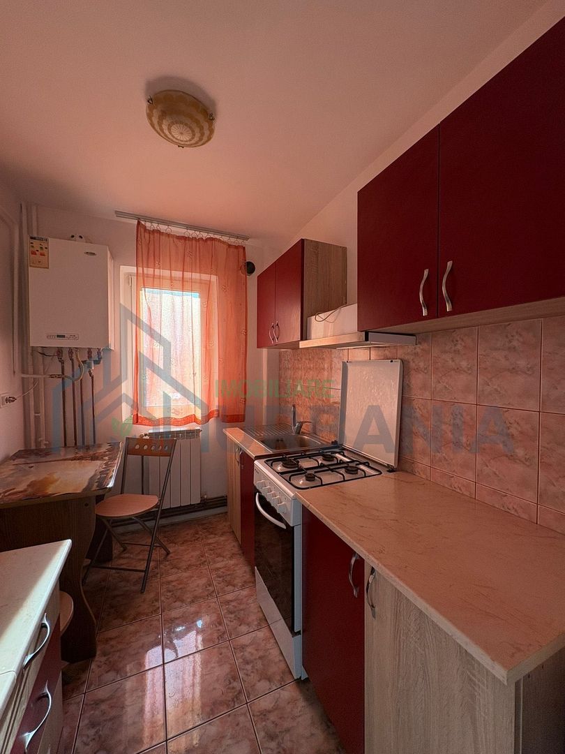 Apartament de închiriat, 3 camere, zona Alexandru cel Bun - Poză 3