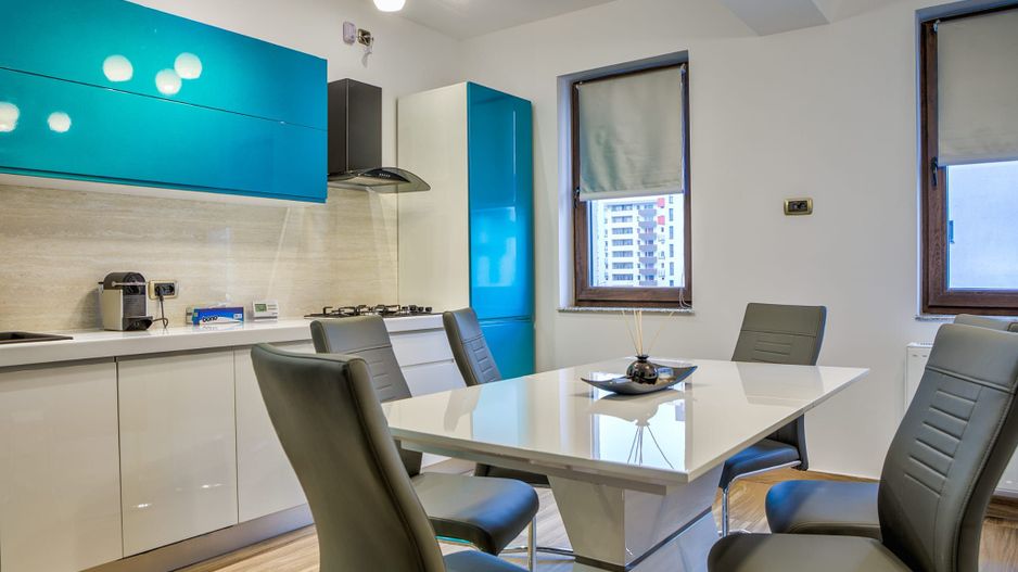 Apartament 3 camere de închiriat - Poză 2