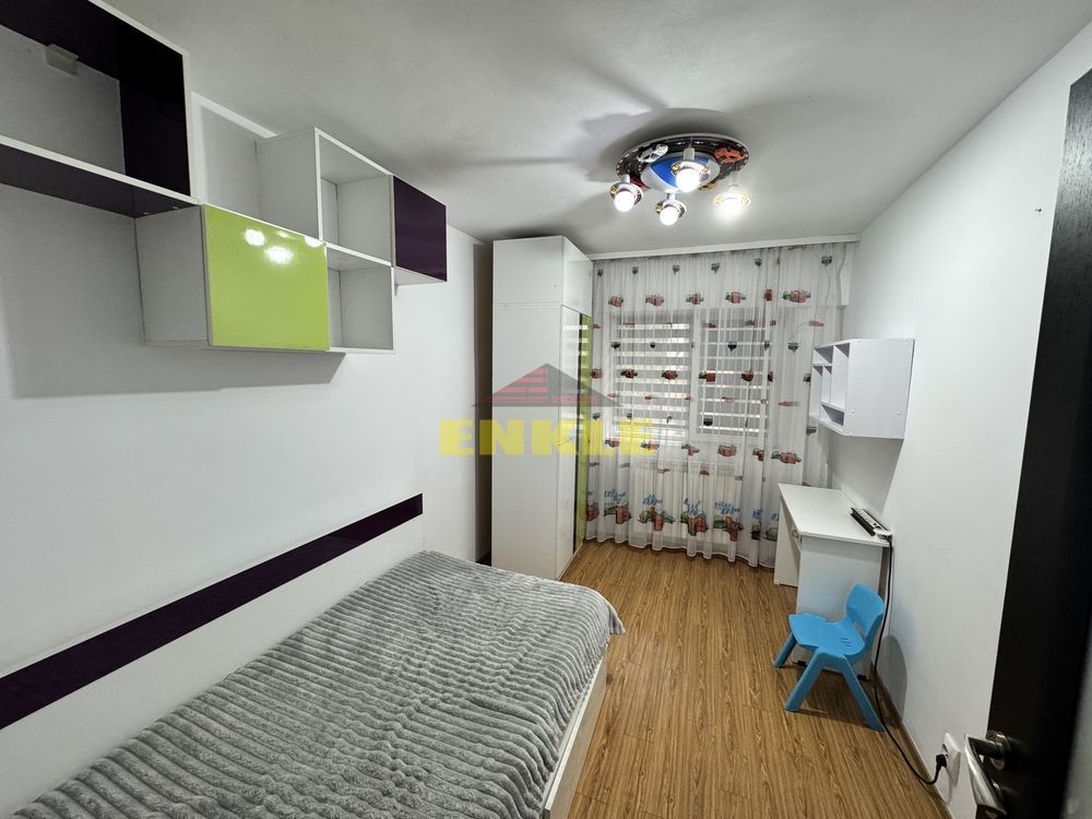 ÎNCHIRIEZ APARTAMENT CU 3 CAMERE – ZONA PIAȚA MARE - Poză 3