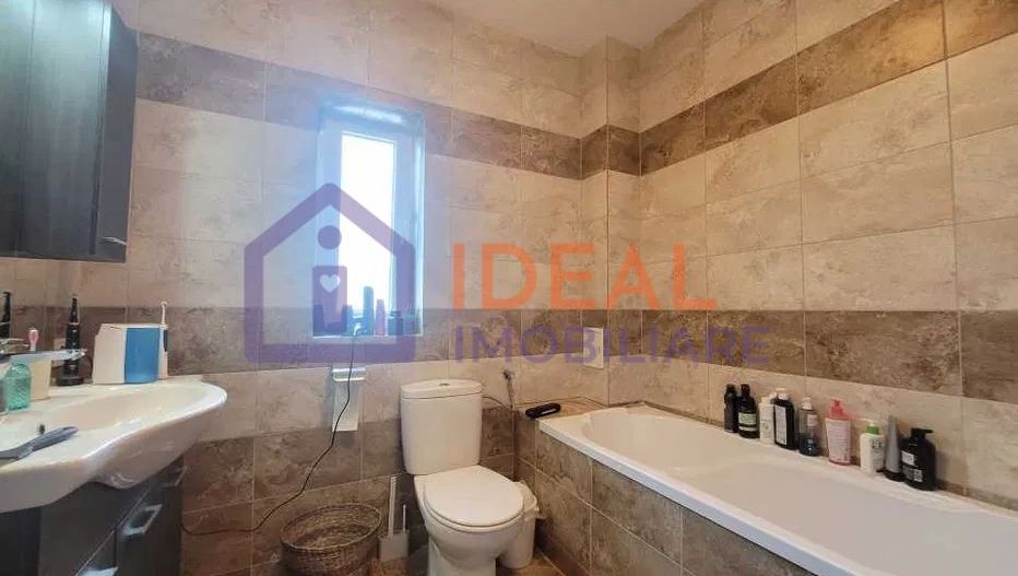 Apartament de vanzare 2 camere, in Selimbar - Poză 2