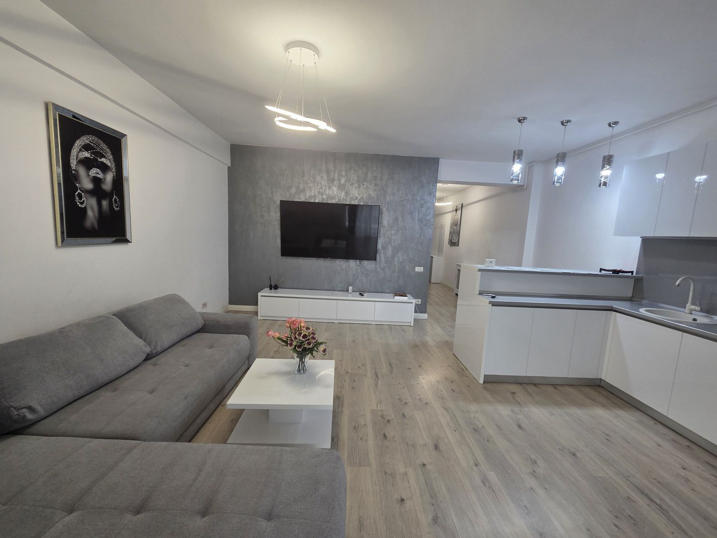 Apartament 2 camere si loc de parcare - Poză 5