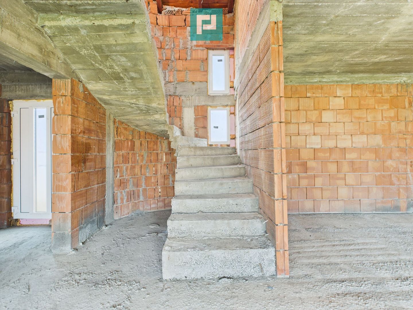 Casă la roșu P+M de vânzare–Cartier nou, Fântânele - Poză 9