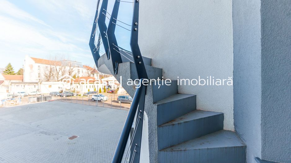 Clădire în zonă ultracentrală a Aradului - Poză 7