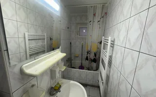 2 camere | etaj 1 | centrala proprie | mobilat si utilat | zona excelenta | - Poză 11