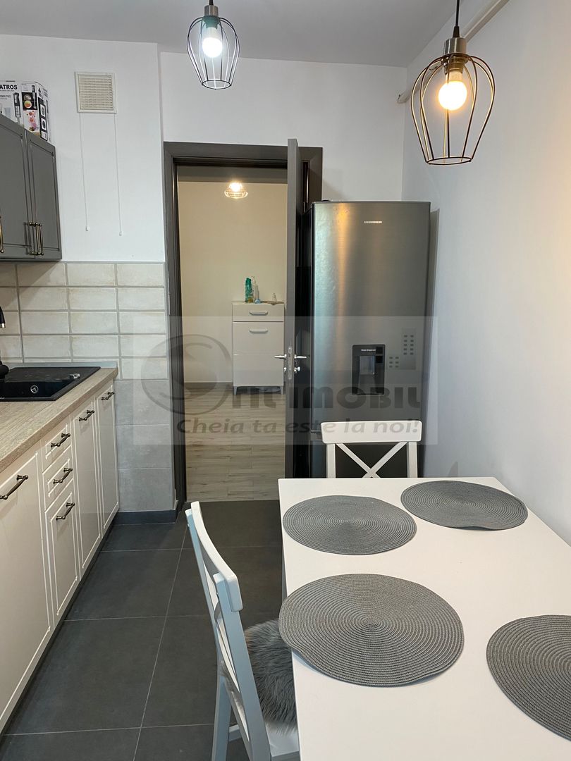 Apartament 3 camere | Lângă UMF Iași | Renovat complet-800 Euro - Poză 4