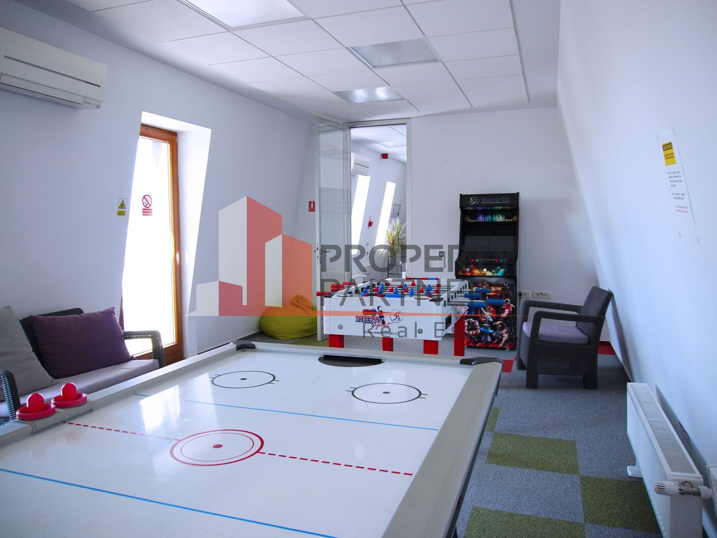 Spatiu modern pentru birouri - 741.54 mp  - Universitate - Poză 14