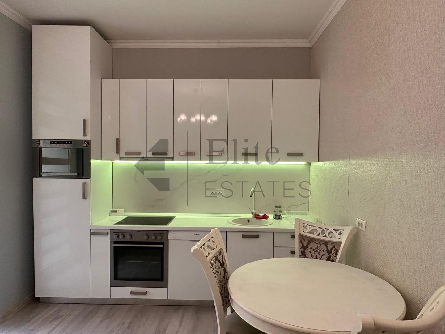 Apartament cu 3 camere de inchiriat central - Poză 5