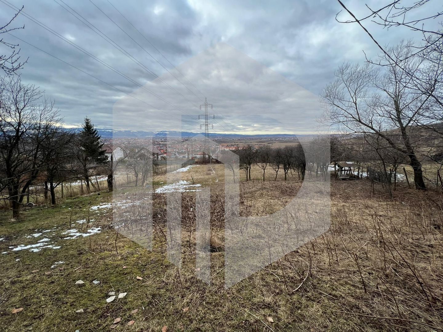 Teren intravilan/ zona Gusterita. Priveliste superba. Ideal investitie - Poză 1