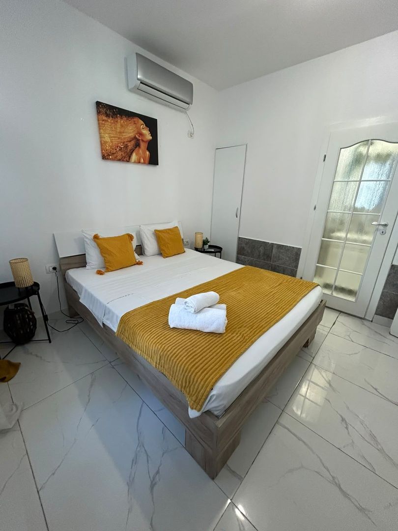 APARTAMENT 3 CAMERE DE INCHIRIAT - Poză 6
