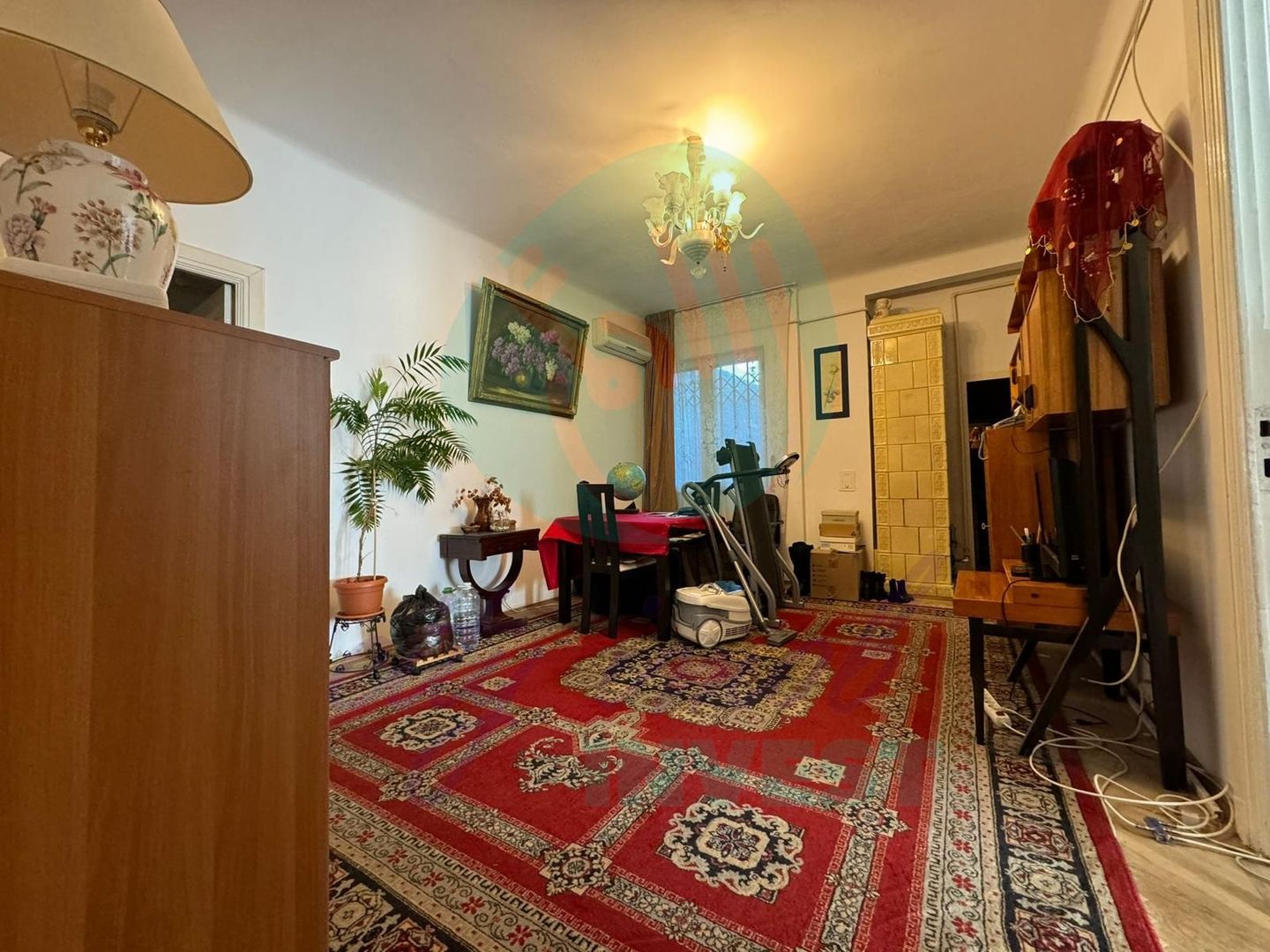 Apartament spatios cu 4 camere - Poză 2