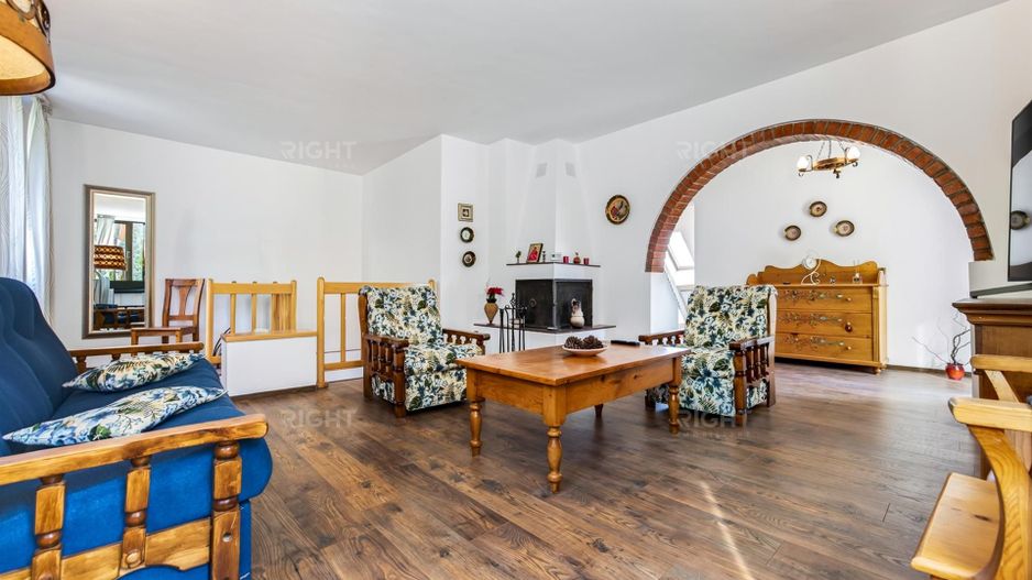 Casa pe 3 niveluri | Terasa cu priveliste | 3 parcari | Pozitie centrala - Poză 11