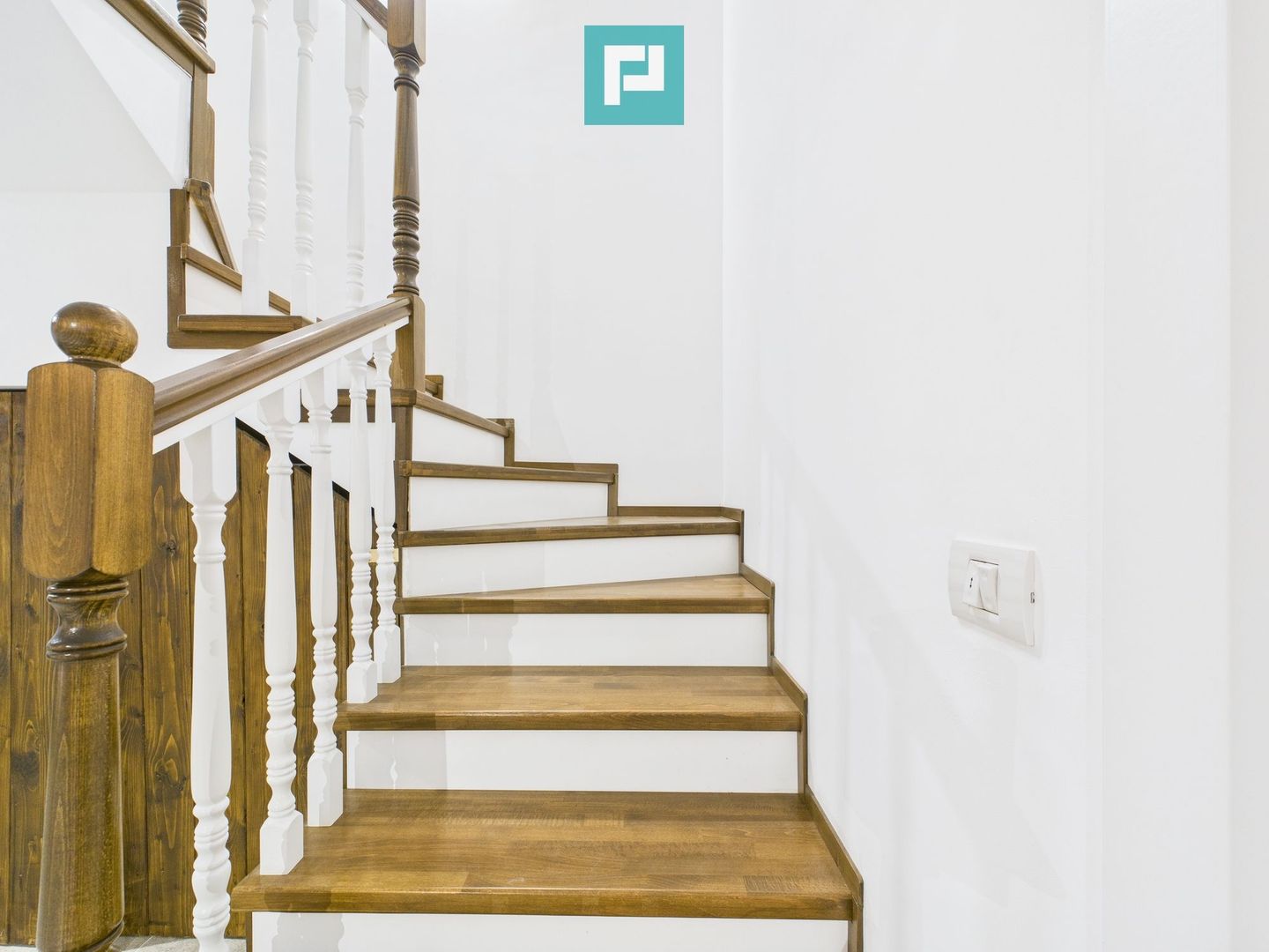 Casă cu 4 camere în Dumbrăvița, langă pădure - Poză 16