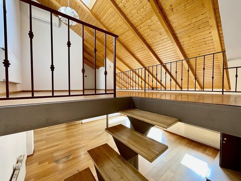 Penthouse pe doua niveluri situat in Piata Unirii - Poză 4