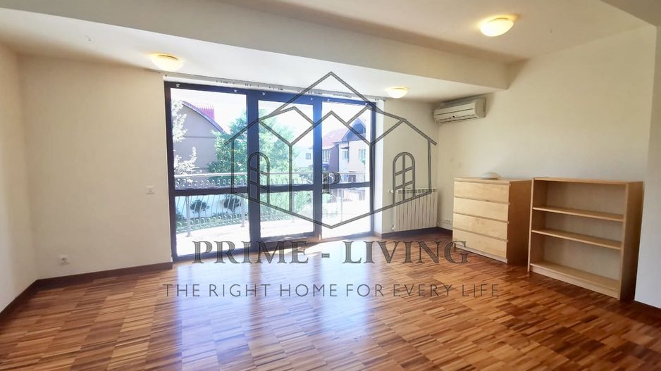 DE INCHIRIAT VILA CU 8 CAMERE, PISCINA SI GRADINA DE 1000MP IN PIPERA - Poză 4