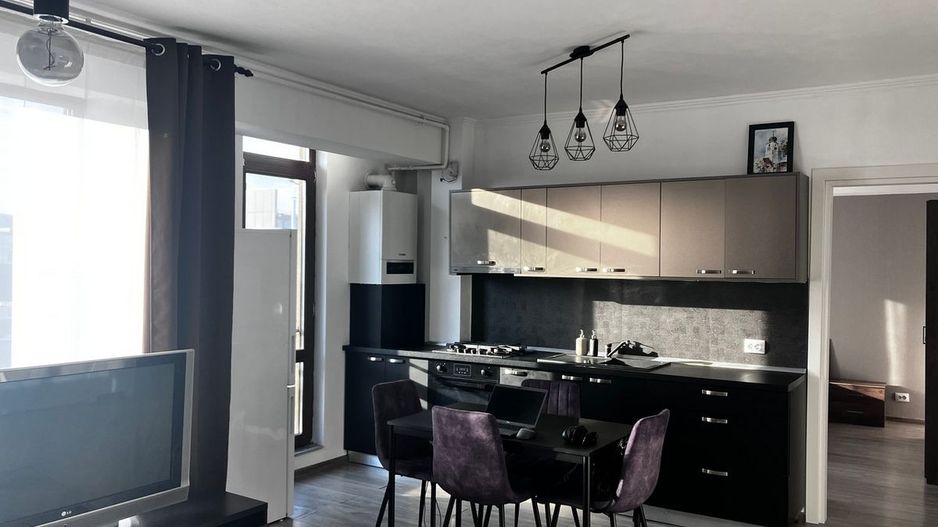 Închiriez apartament luminos , 72 mp, cu parcare subterană – Aviatiei, - Poză 3