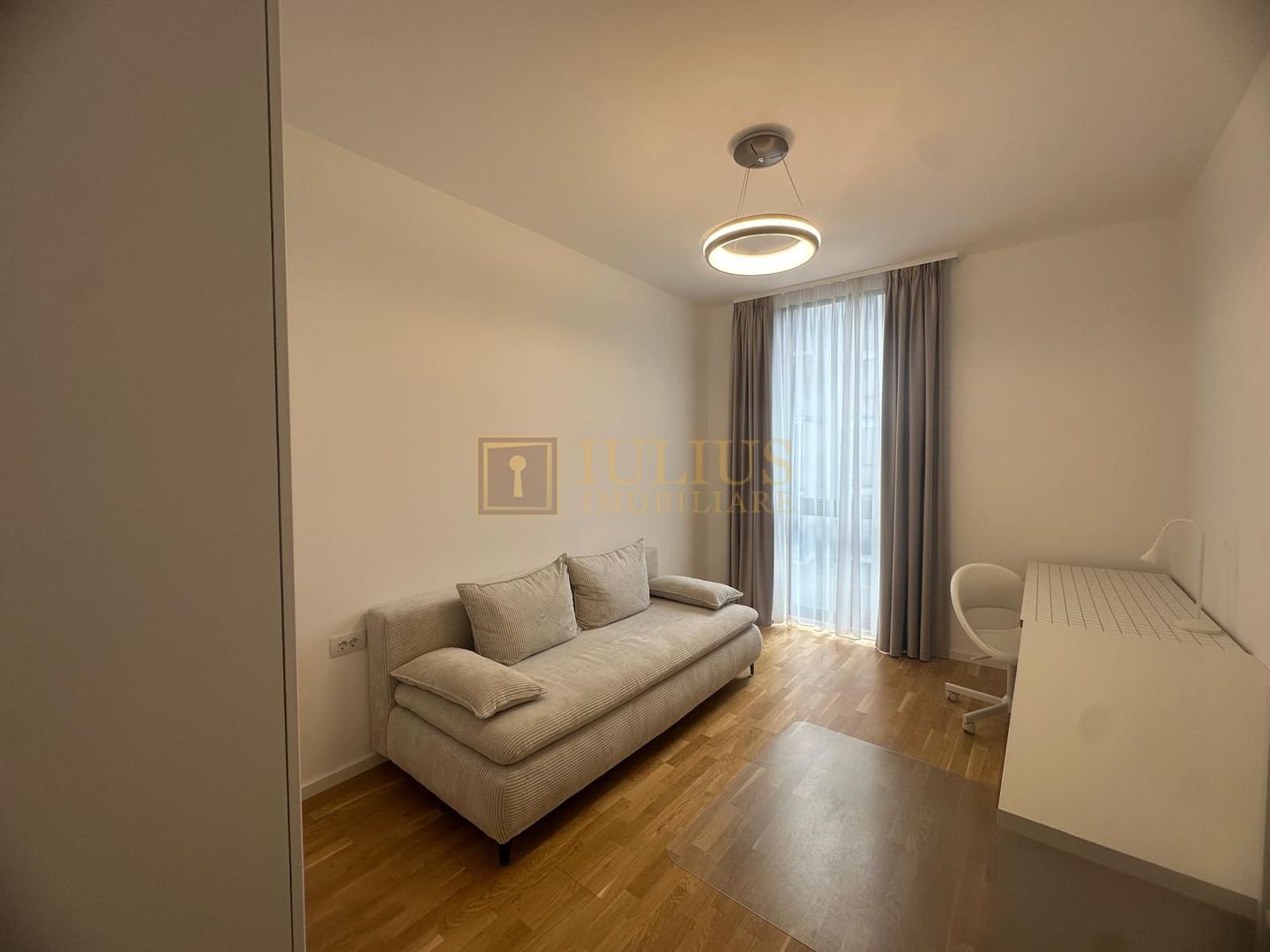 Monarch Tower| 4 camere-3 dormitoare| loc de parcare| balcon| 2 bai - Poză 13