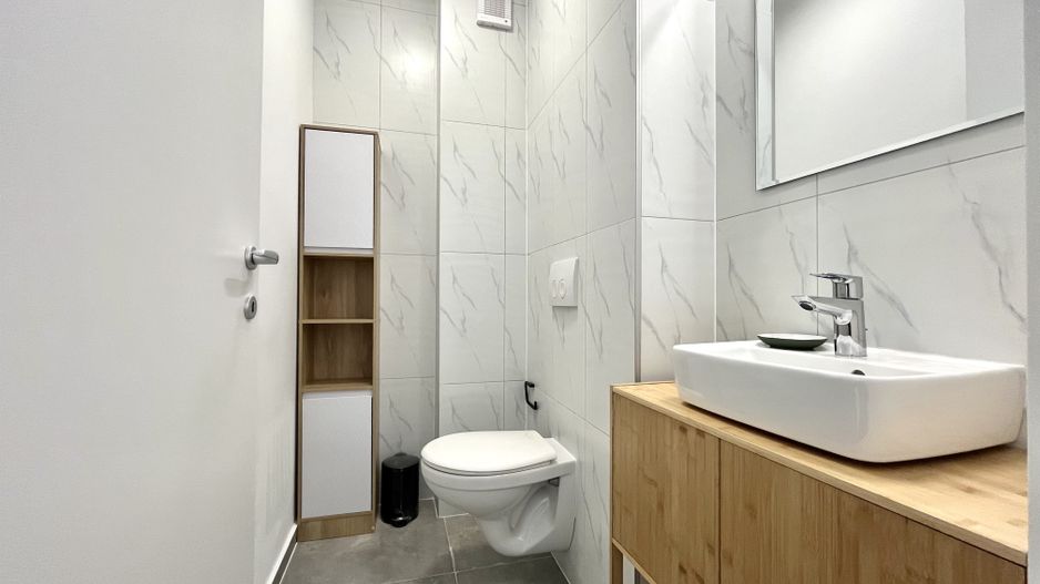 Apartament 3 camere, prima închiriere, primitor, Lipovei, lângă pădure - Poză 15