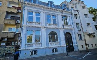 Ag BRASADAS închiriază vila cu 22 camere Piata Universitatii - Poză 1