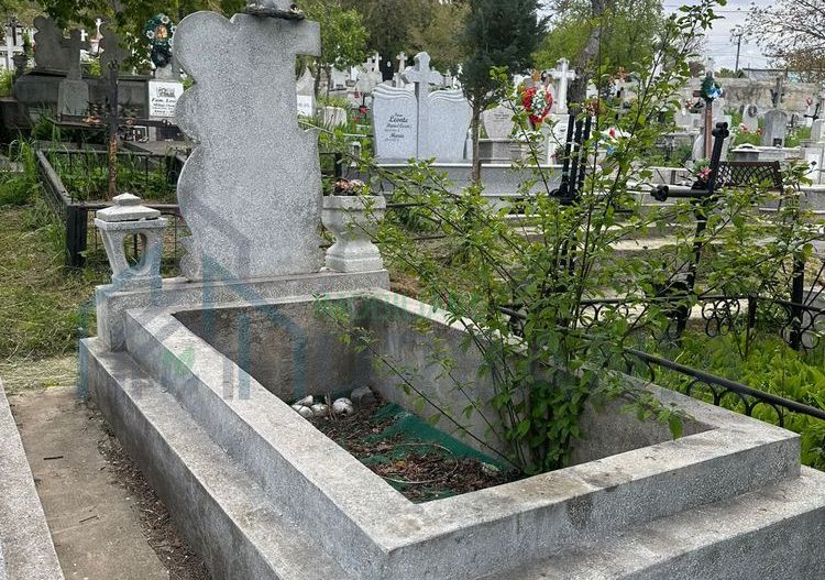 Loc de veci pentru 2 persoane (suprapus) – Cimitirul privat Socola Mică, Iași - Poză 5